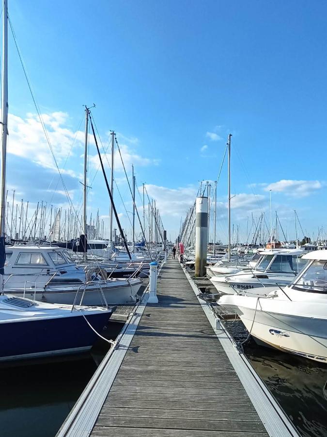 Le Kenav - Studio A 300 M Du Port Locmiquelic Exterior foto