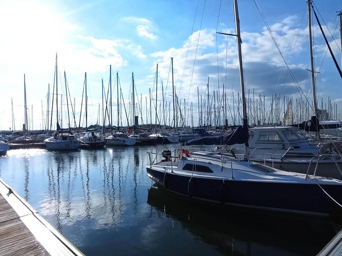 Le Kenav - Studio A 300 M Du Port Locmiquelic Exterior foto